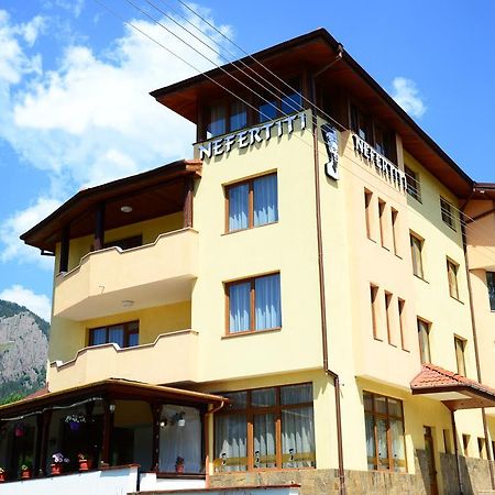 Guesthouse Nefertiti Smoljan Exteriér fotografie