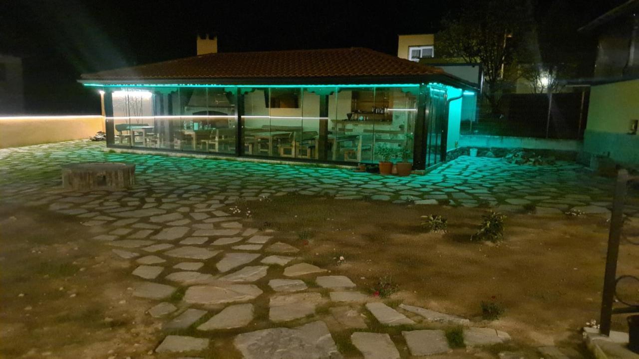 Guesthouse Nefertiti Smoljan Exteriér fotografie