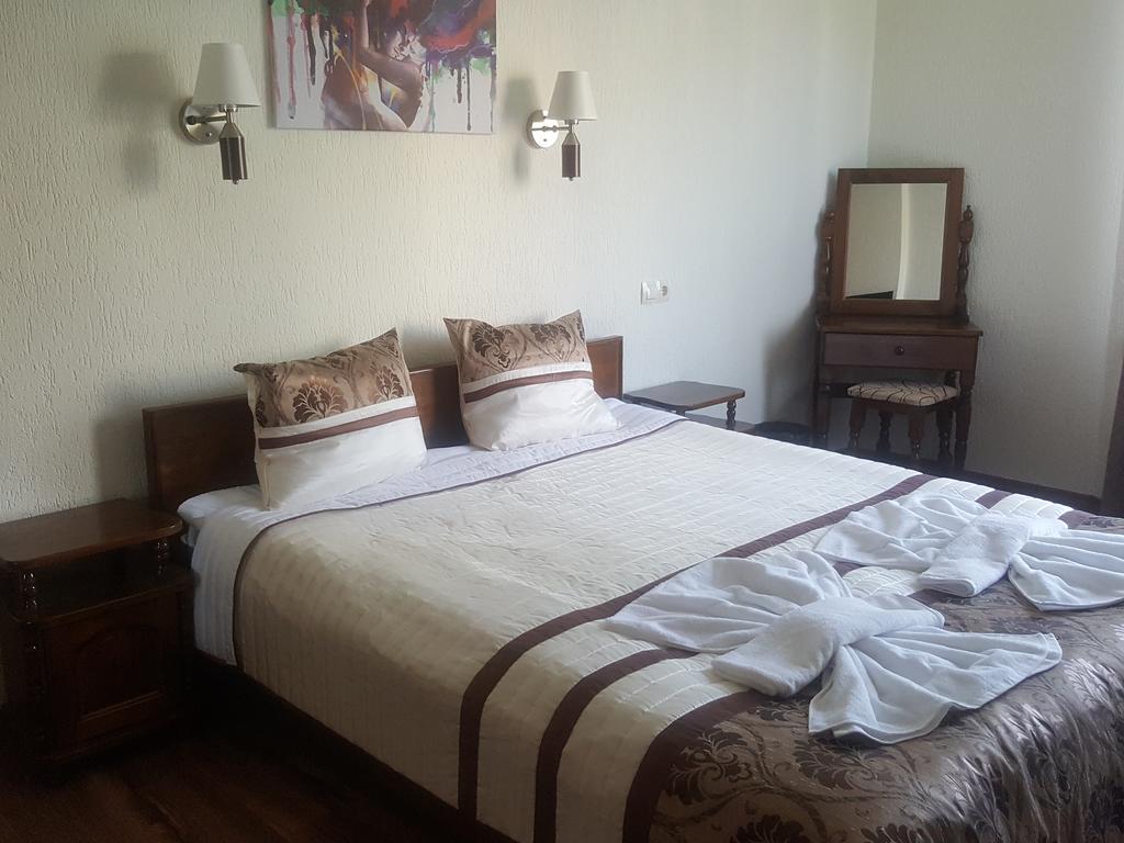 Guesthouse Nefertiti Smoljan Exteriér fotografie